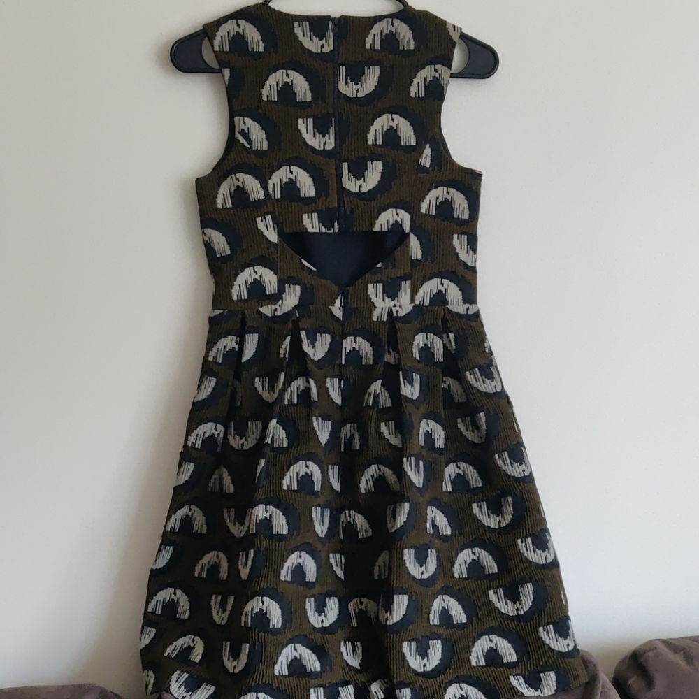 Fun Patterned Mod Mini Dres - Picture 2 of 4